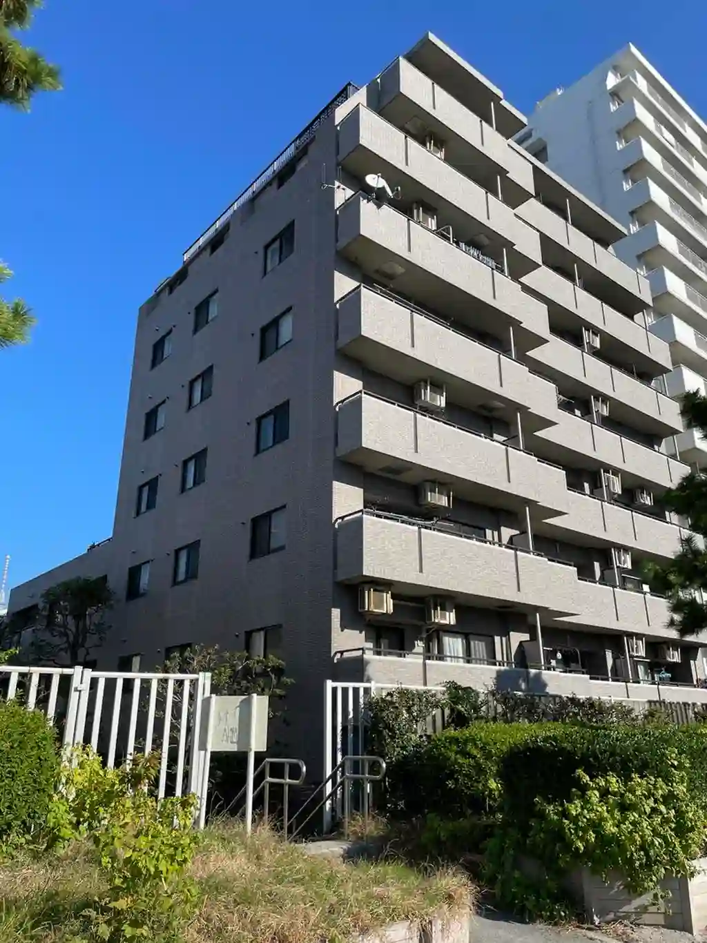 ヴェラハイツ元加賀 外観