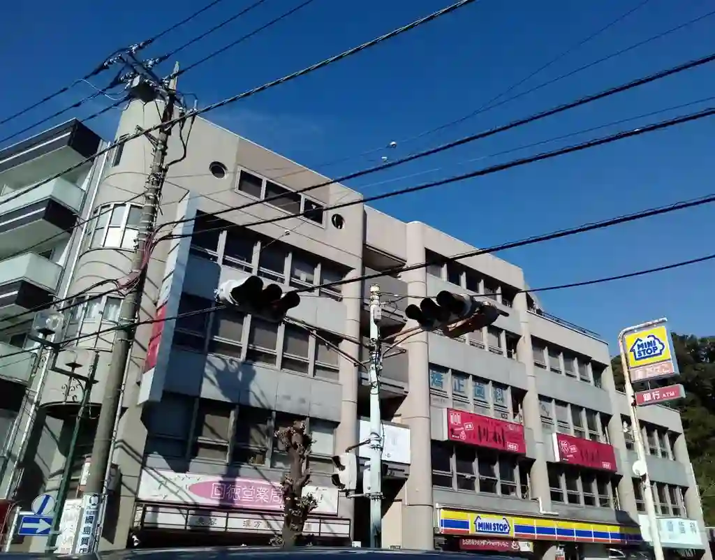 泉山ビル 外観