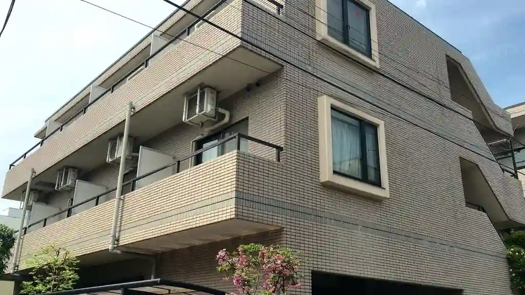 ルパデュソワールA 外観