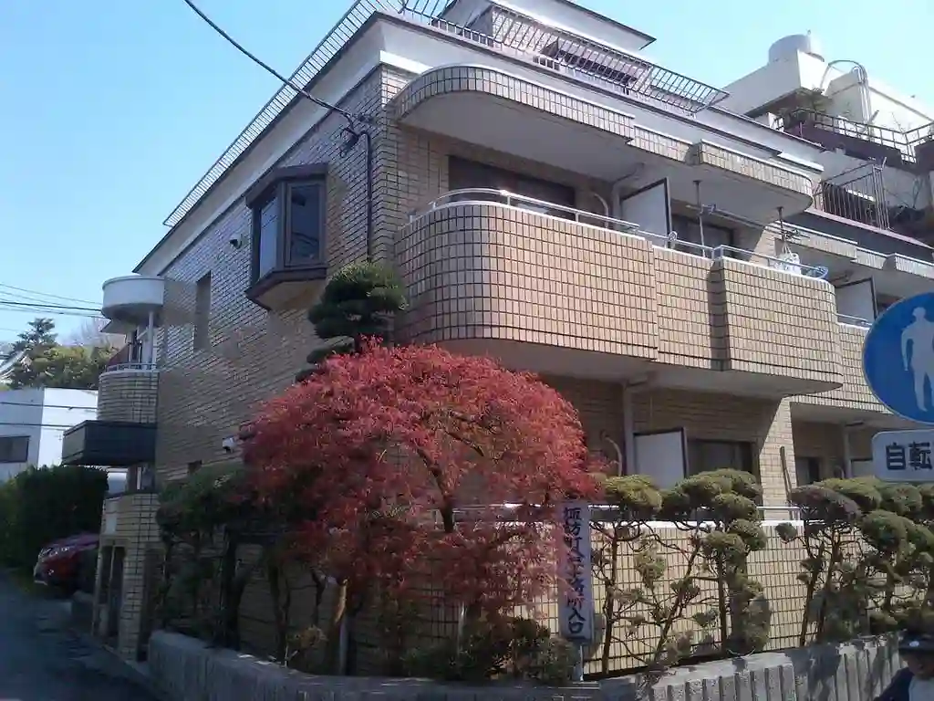 三翔諏訪の森ハイツ 外観