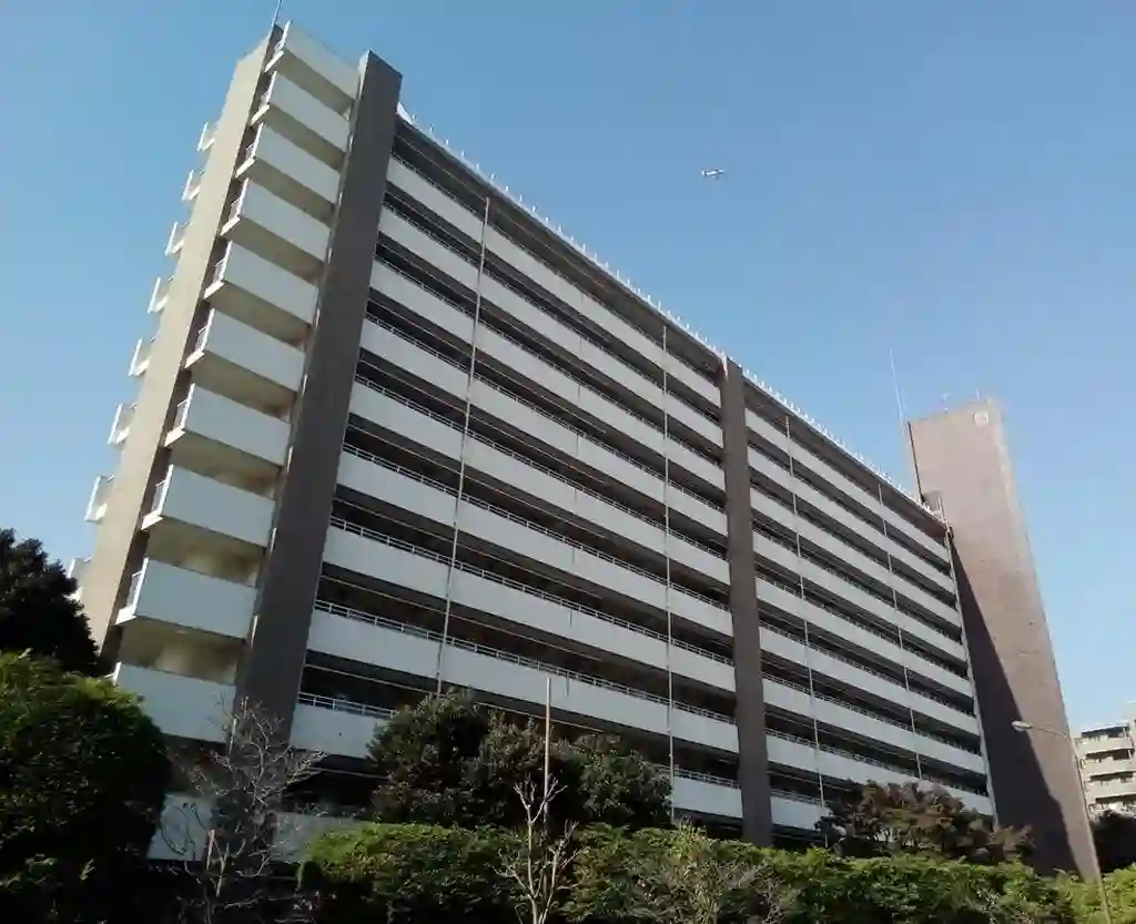 烏山南住宅団地1号棟 外観