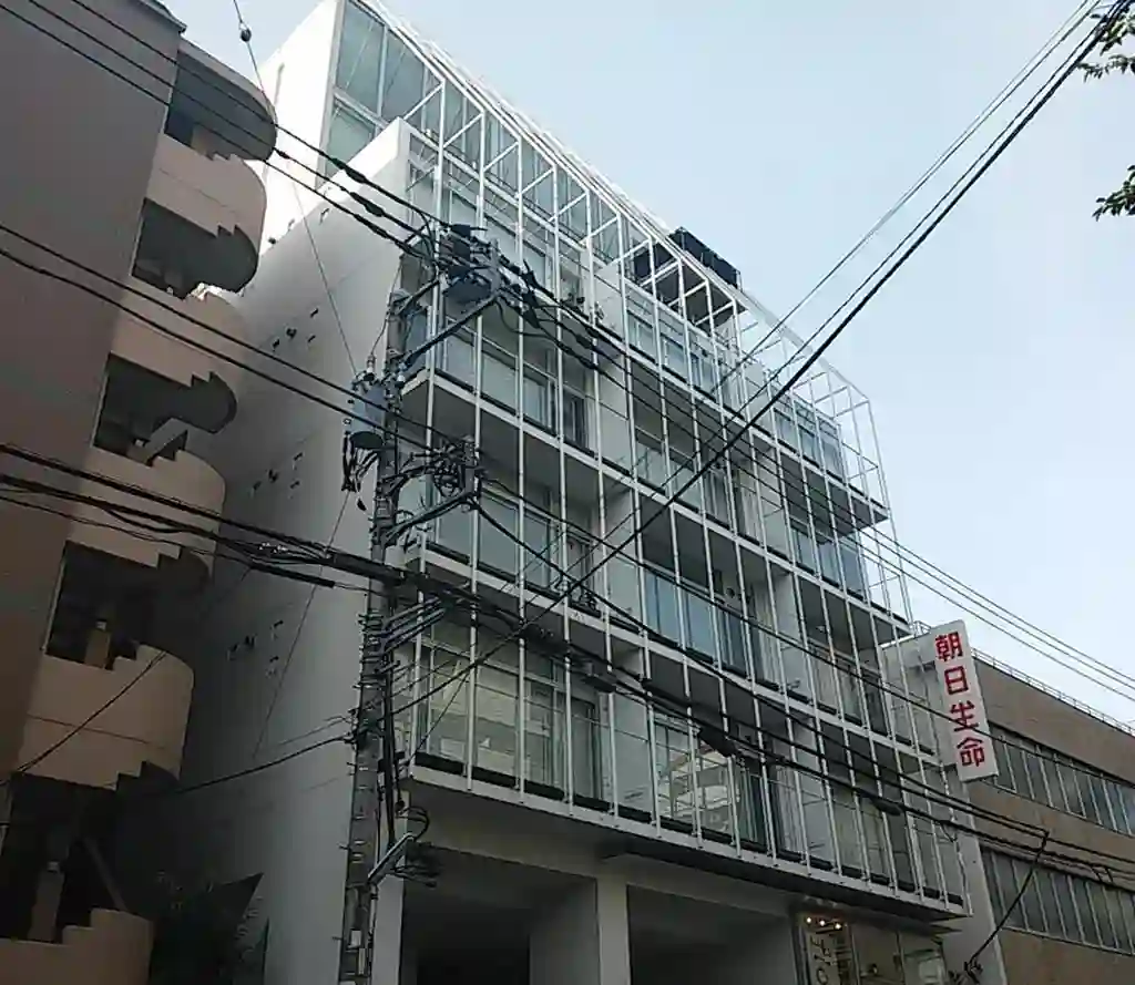 スルー 外観