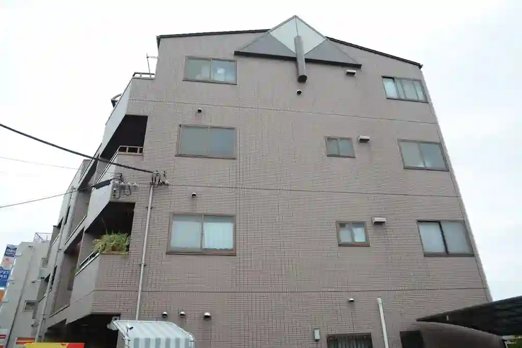 上新城ビル 外観
