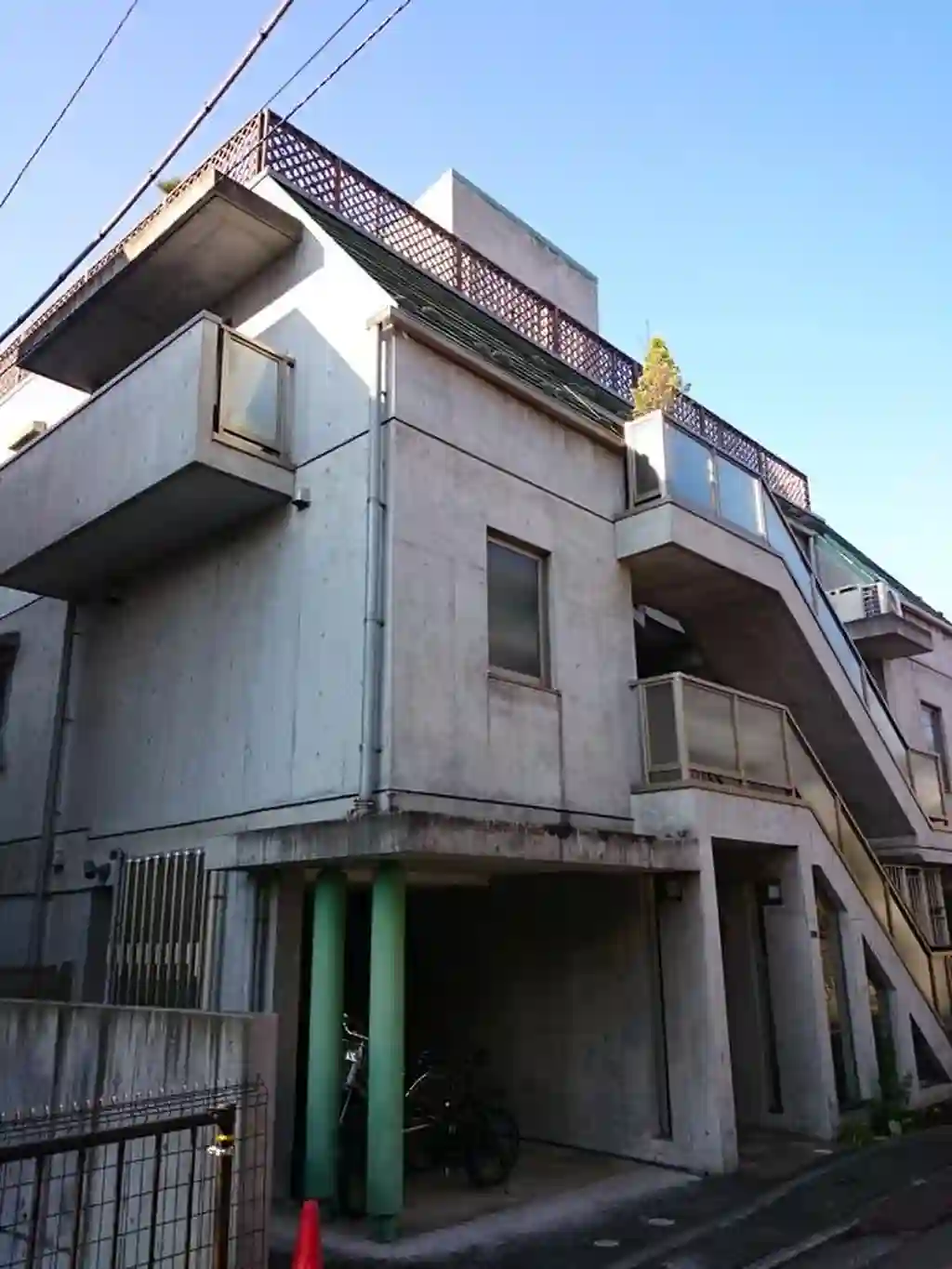 アルファ初台 外観