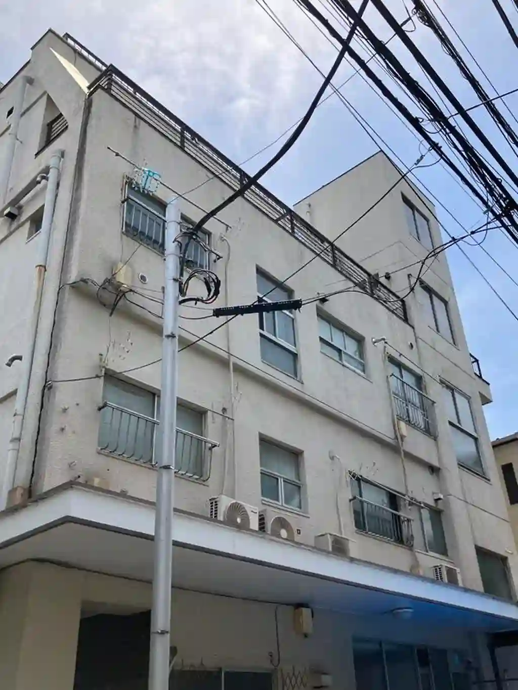 砥上ビル 外観