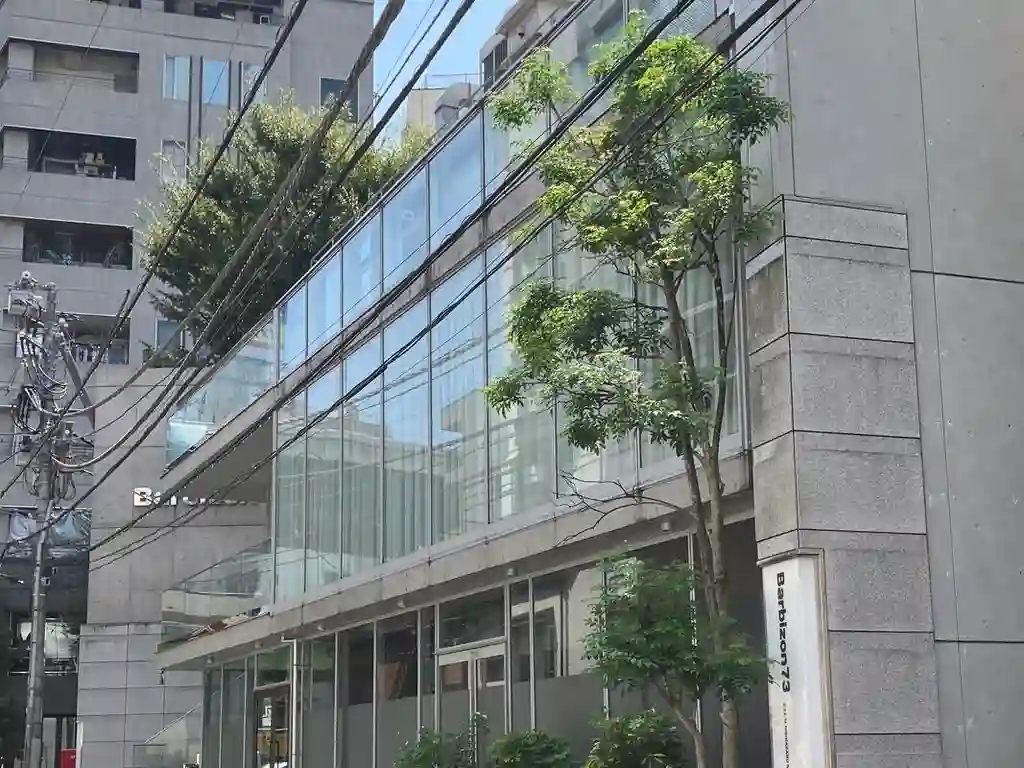 バルビゾン73 外観
