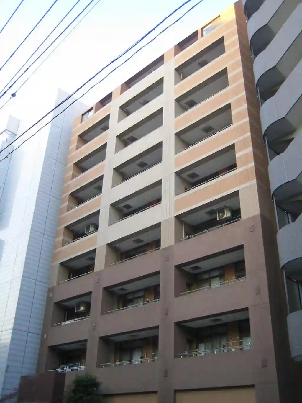 プラウディア新横浜 外観