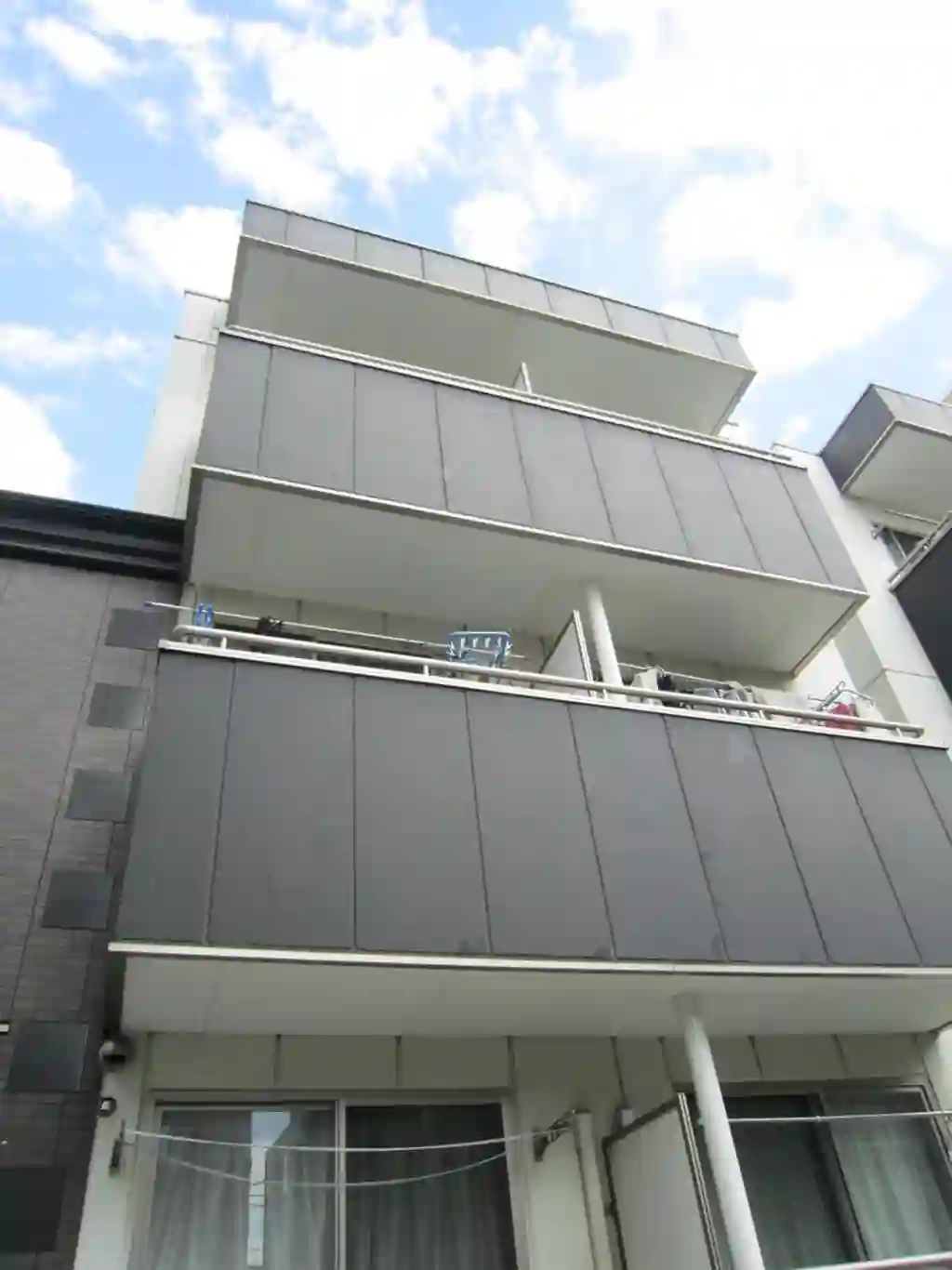 ATLAS CARO弐番館 外観