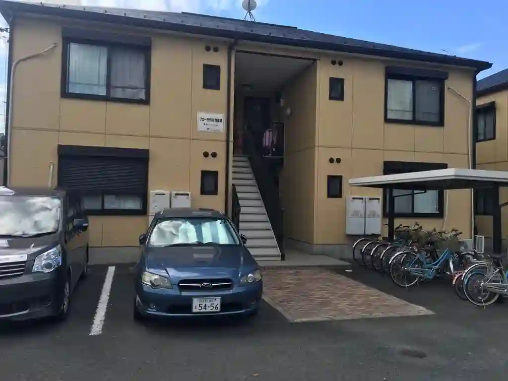 フローラ市川四番館 外観