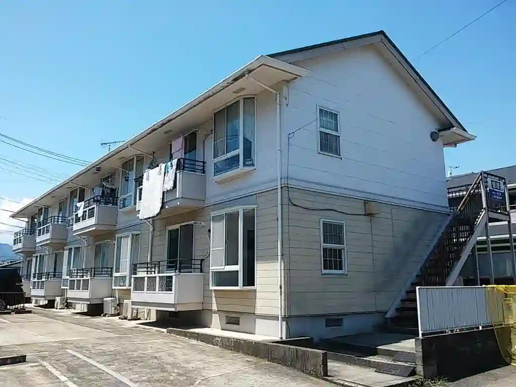 山栄グランドハイツ 外観