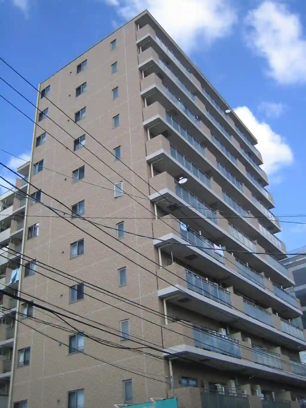 リステージ岸根公園 外観