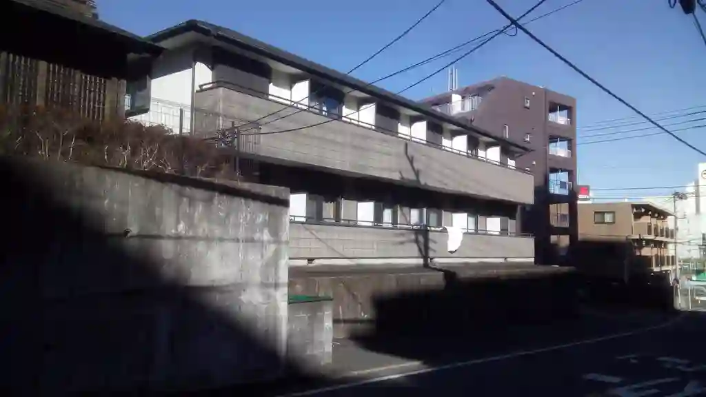 プラス I 外観