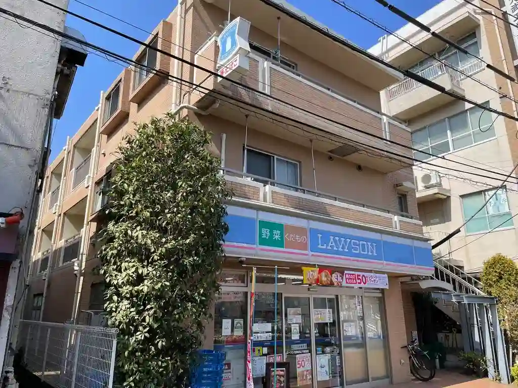 ソーワ新山下ビル 外観
