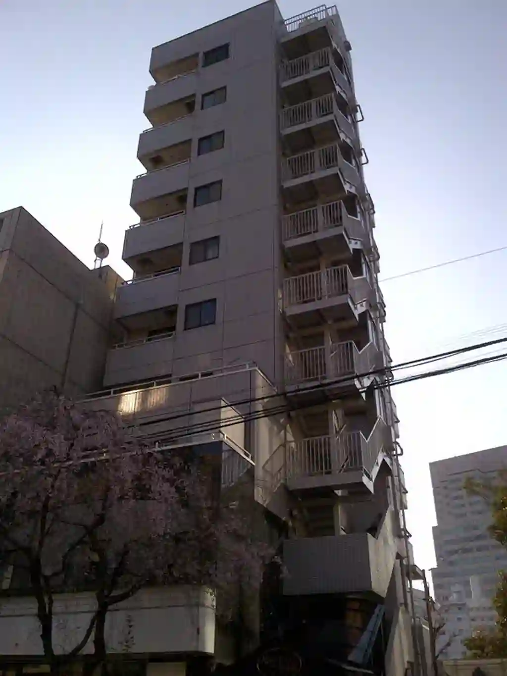 サンテバンサガ 外観