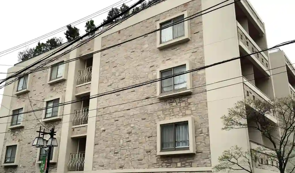 フロントリー 外観