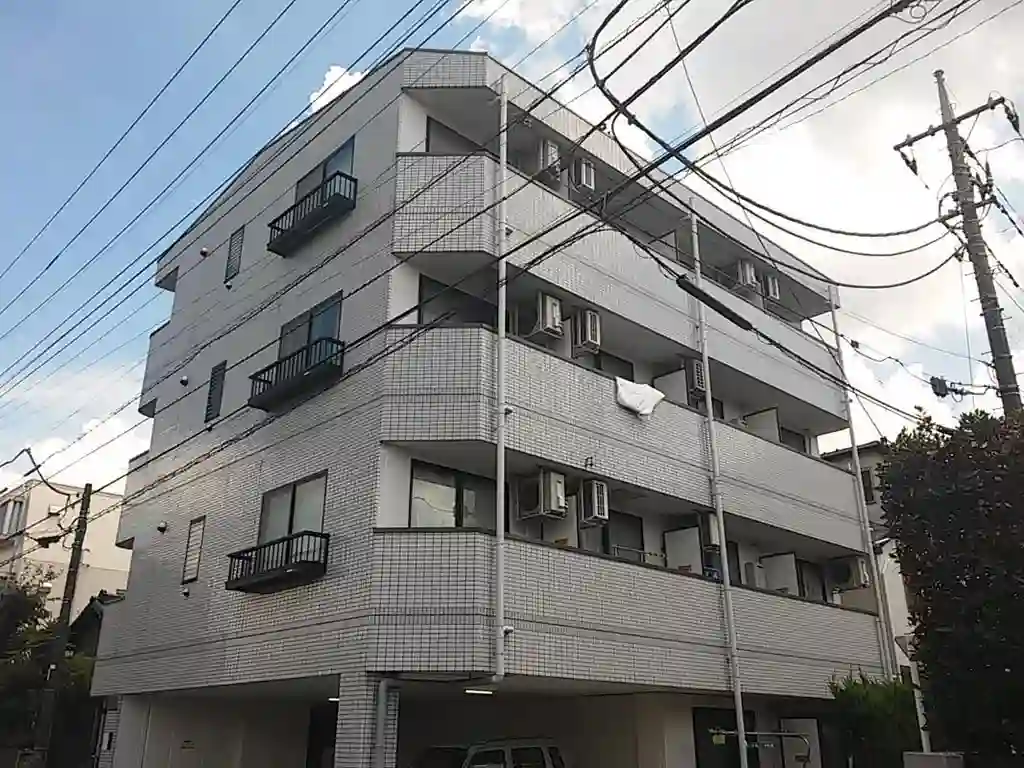 ファミーユ久米川 外観