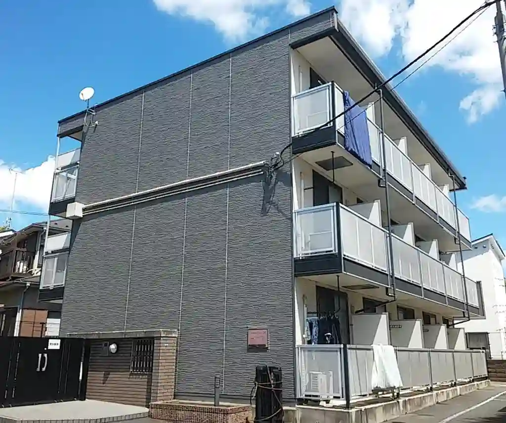 レオパレスパストラル北寺尾II 外観