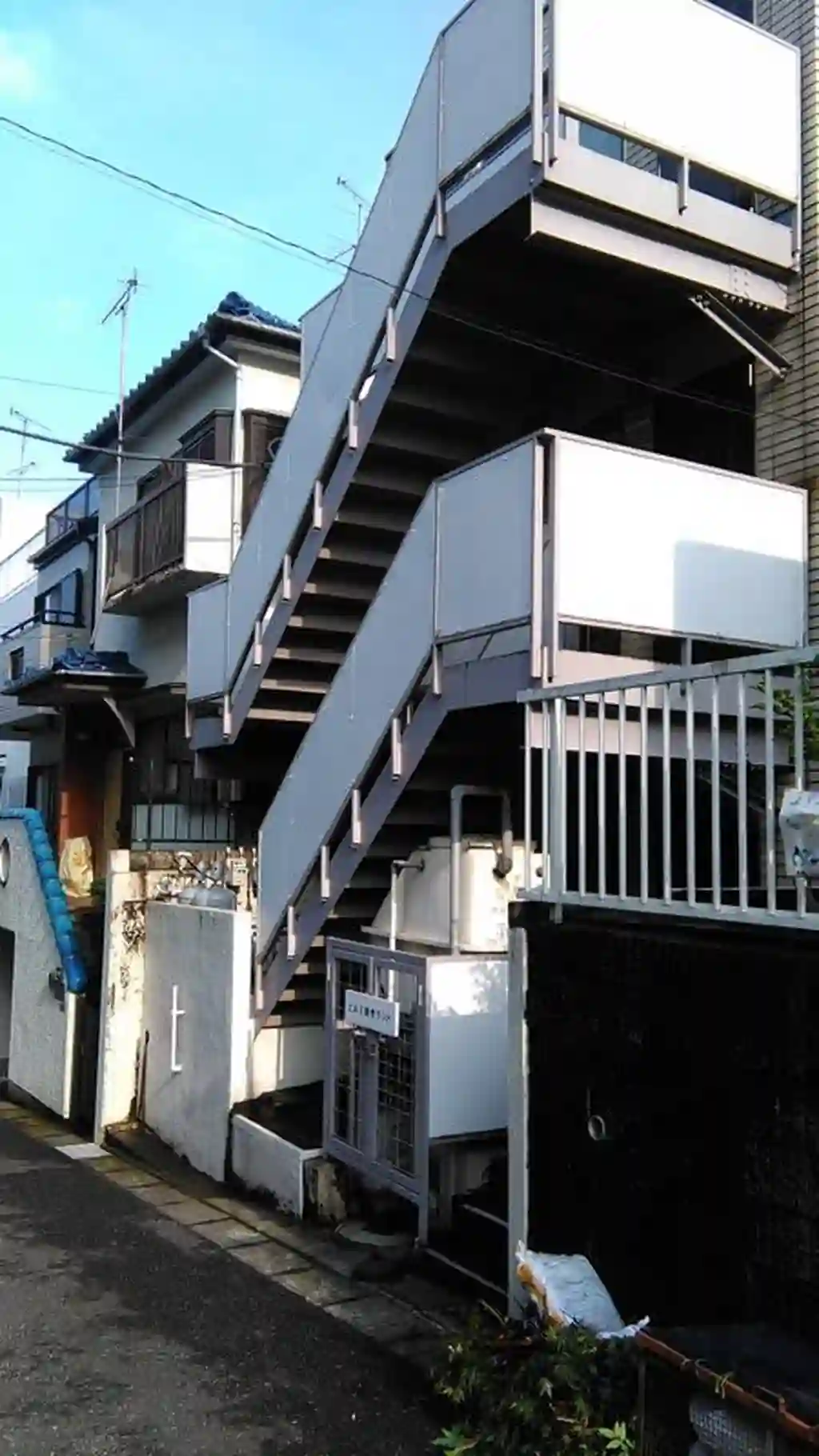 ヒルズ読売ランド 外観