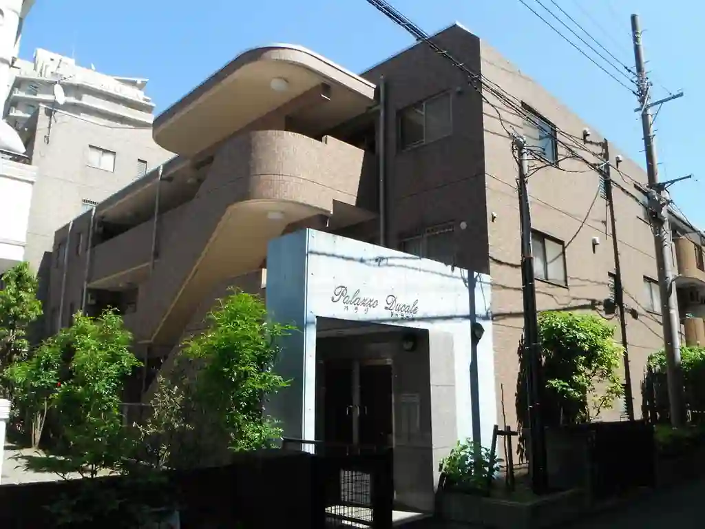 パラゾドゥカーレ 外観