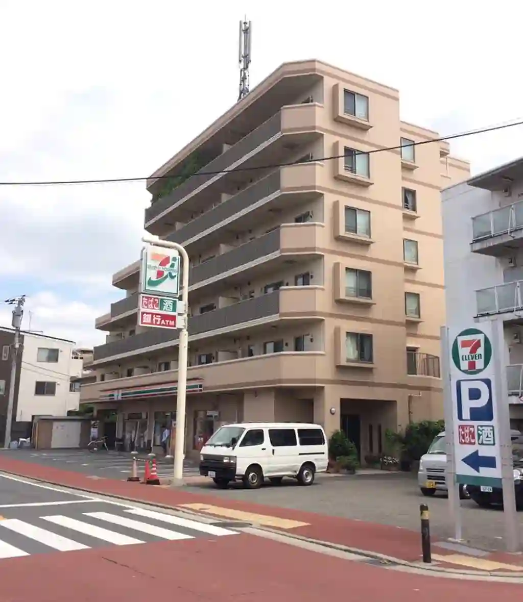 リアコンフォート 外観