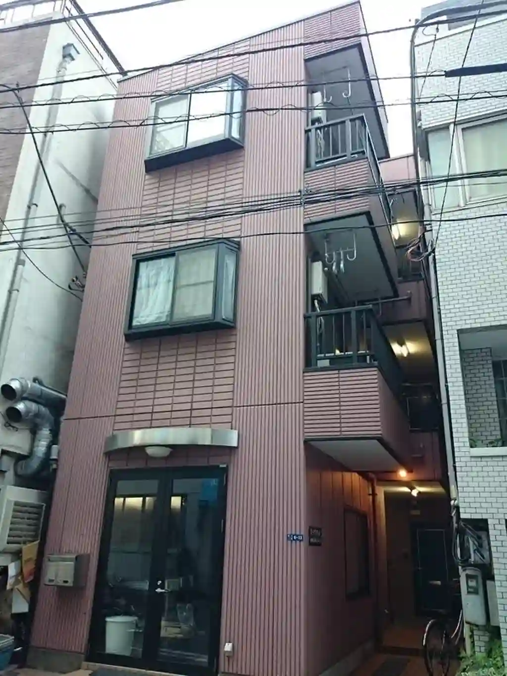 スーリア丸井 外観