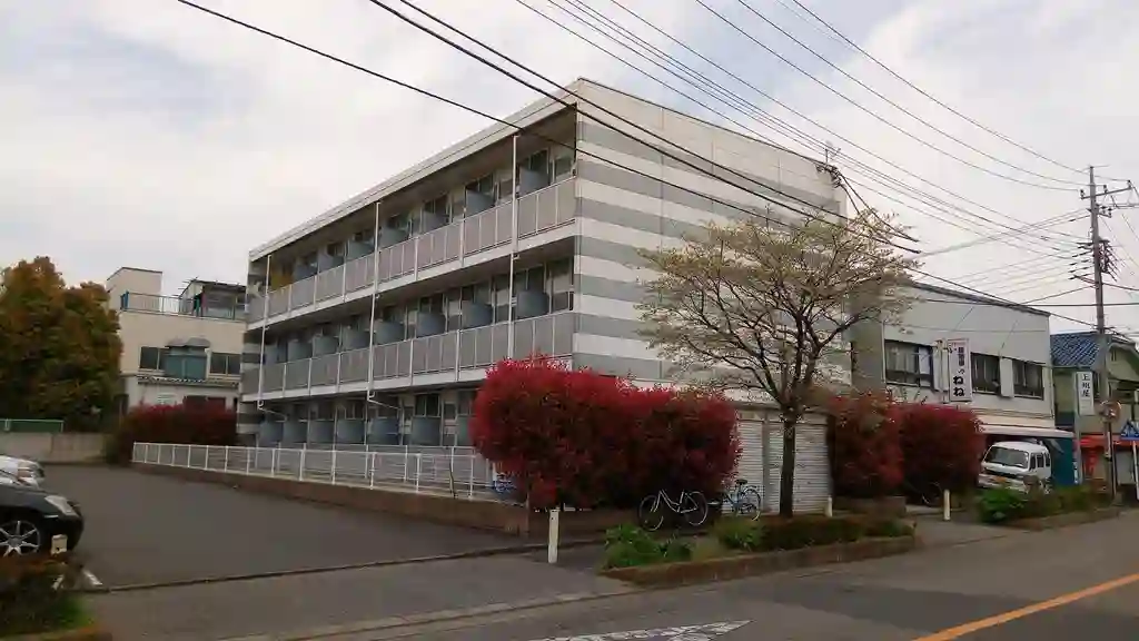 レオパレスヴァンセート 外観