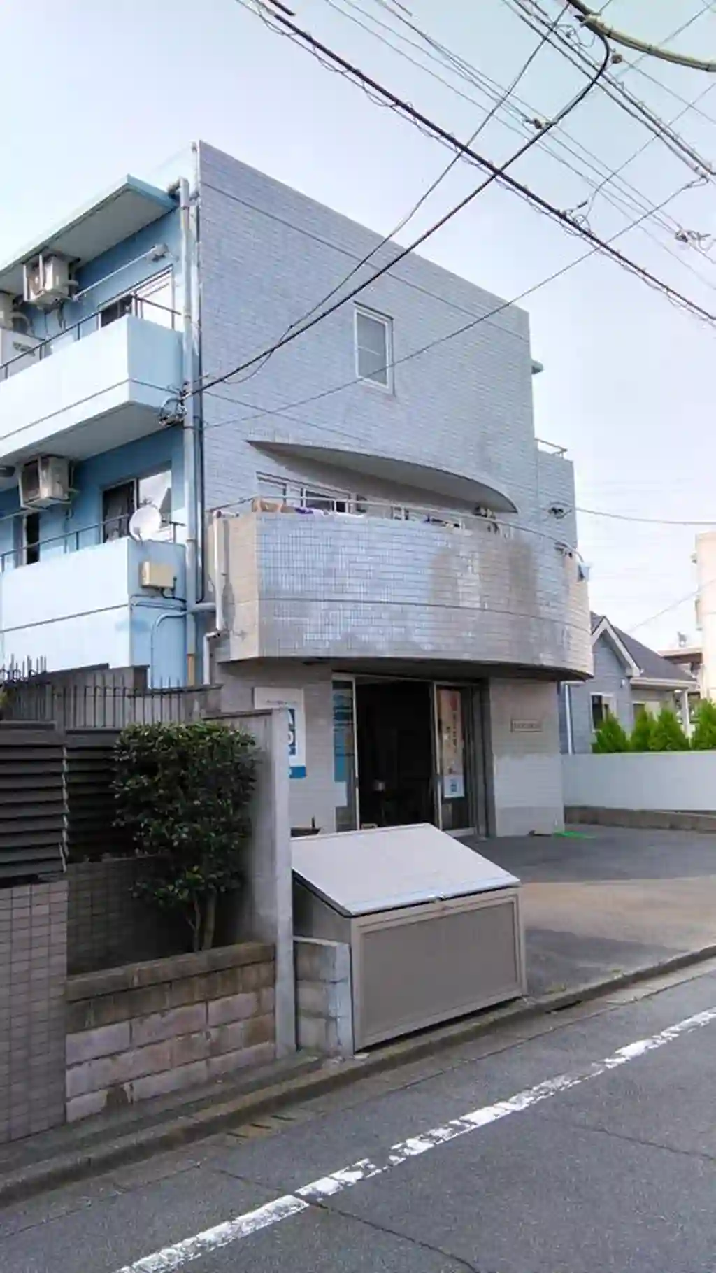 スクウェアハウス 外観