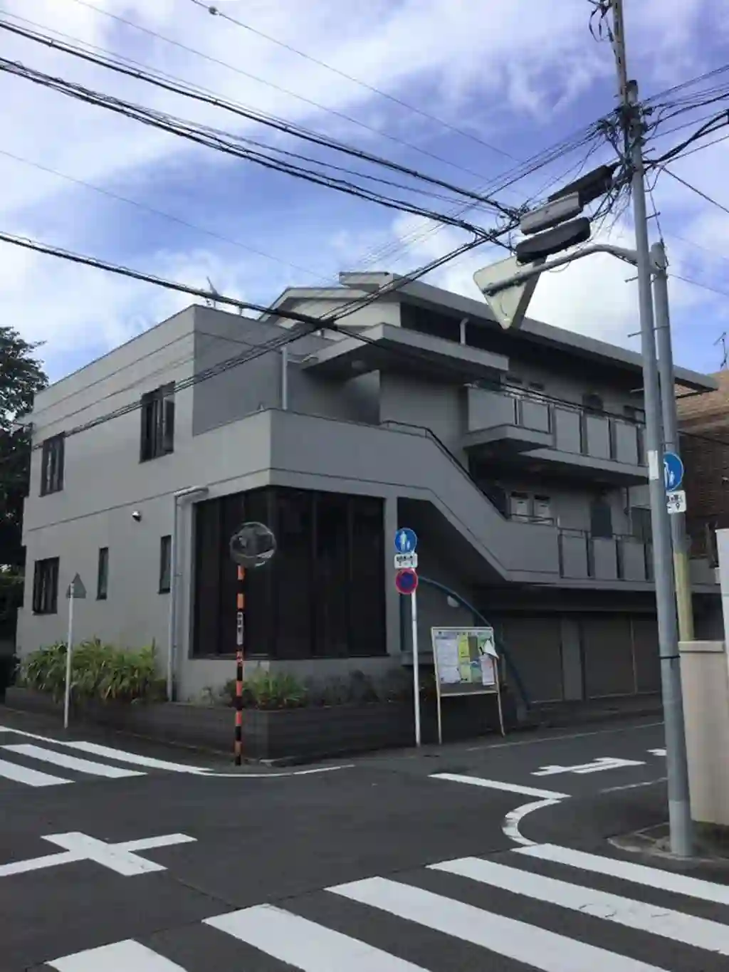 エステブルーミネ 外観