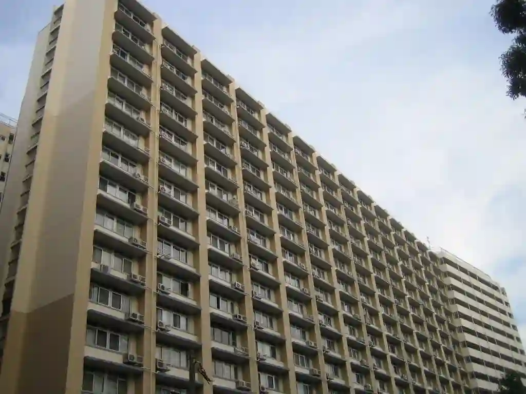 UR都市機構磯子三丁目団地1号棟 外観