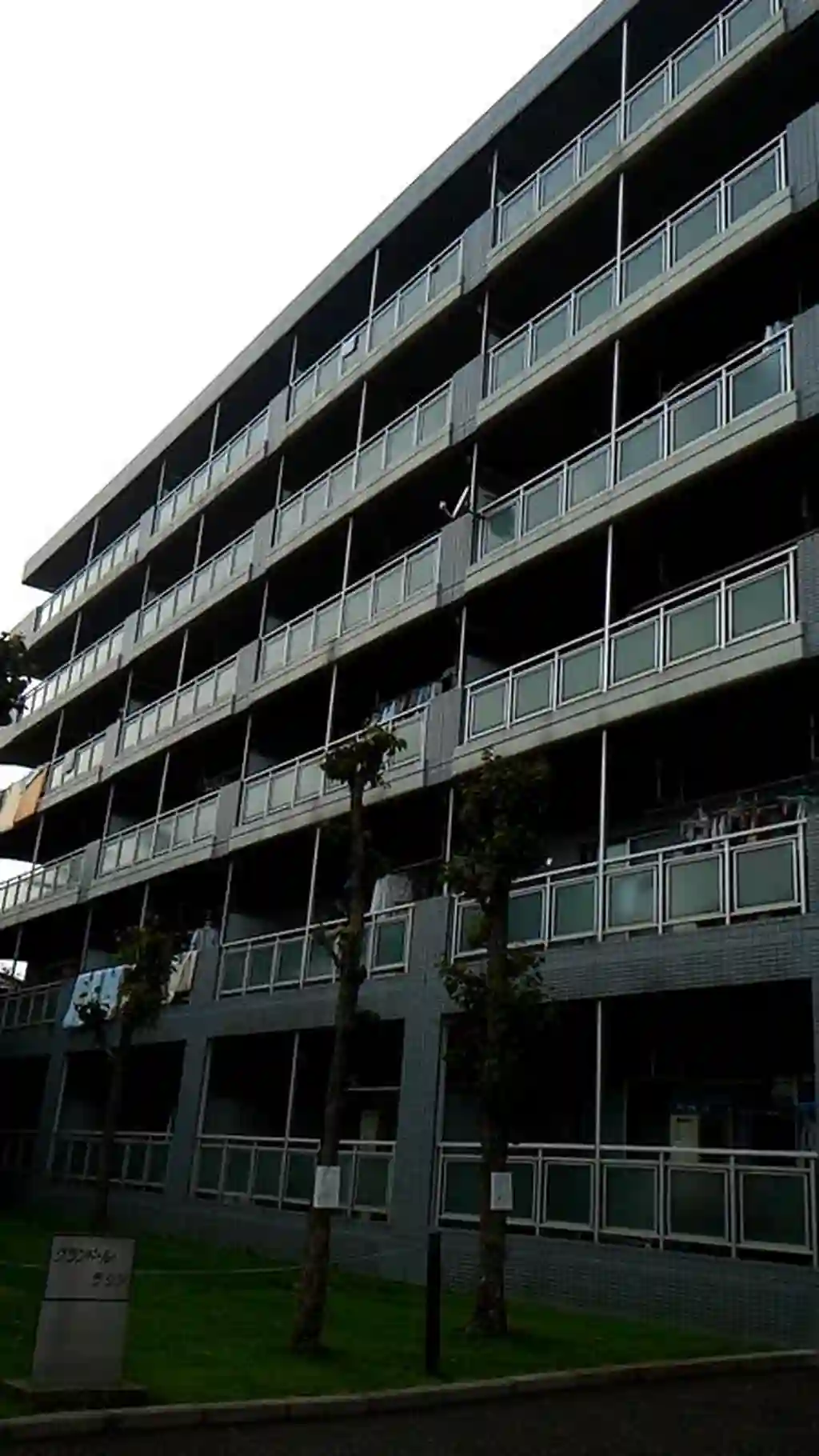 グランドール・ラシン 外観