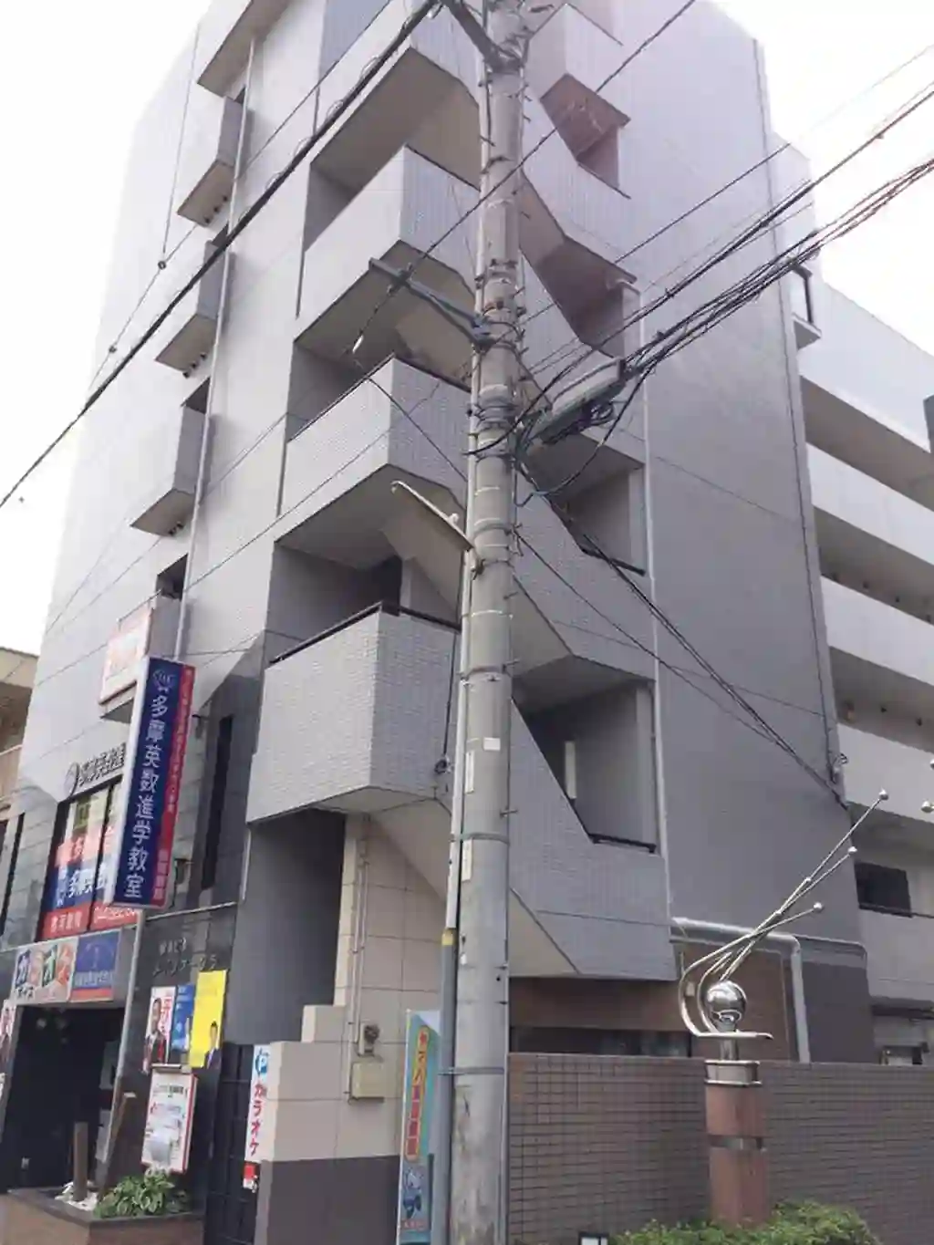 駅前ビル メゾン・オークラ 外観