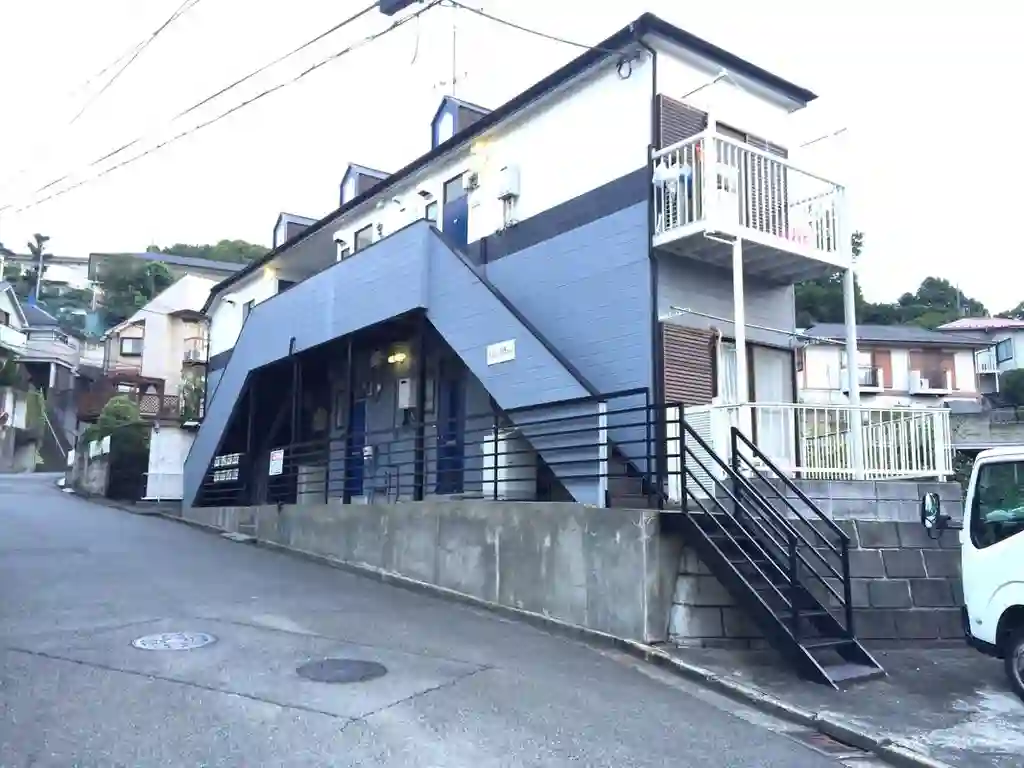 リラ新ゆり 外観