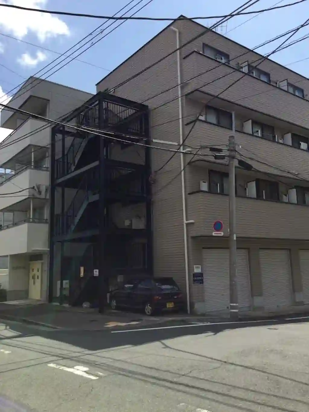 ＰＬＯＶＥＲＳＣＯＵＲＴ 外観