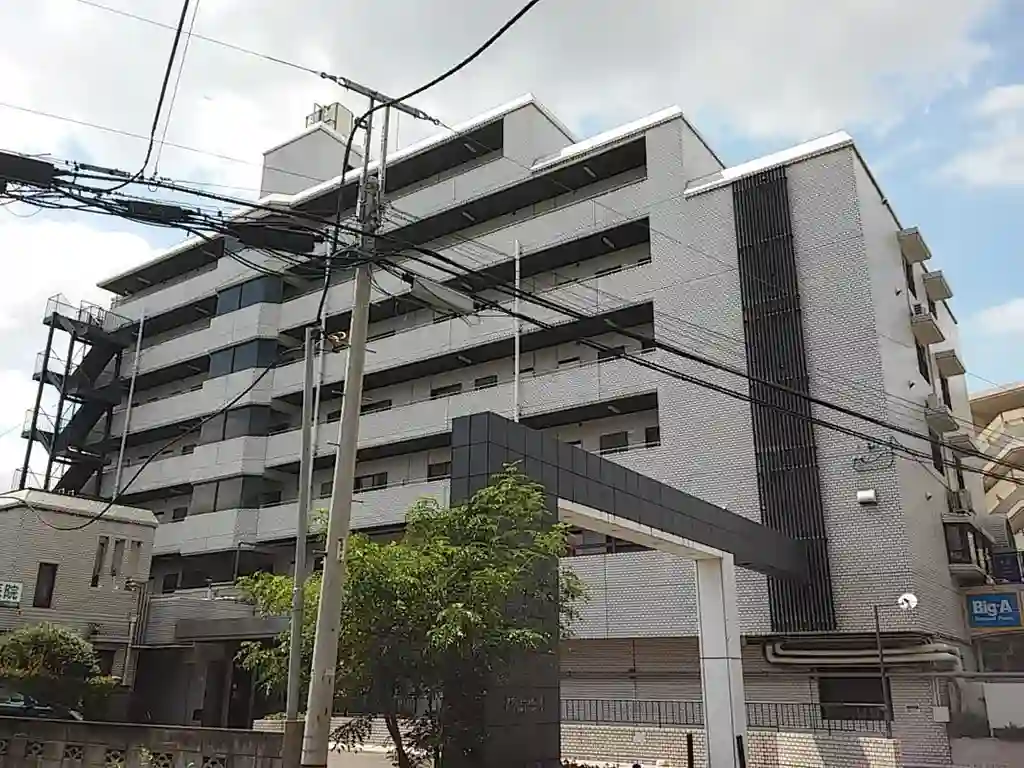 グランドール久米川 外観