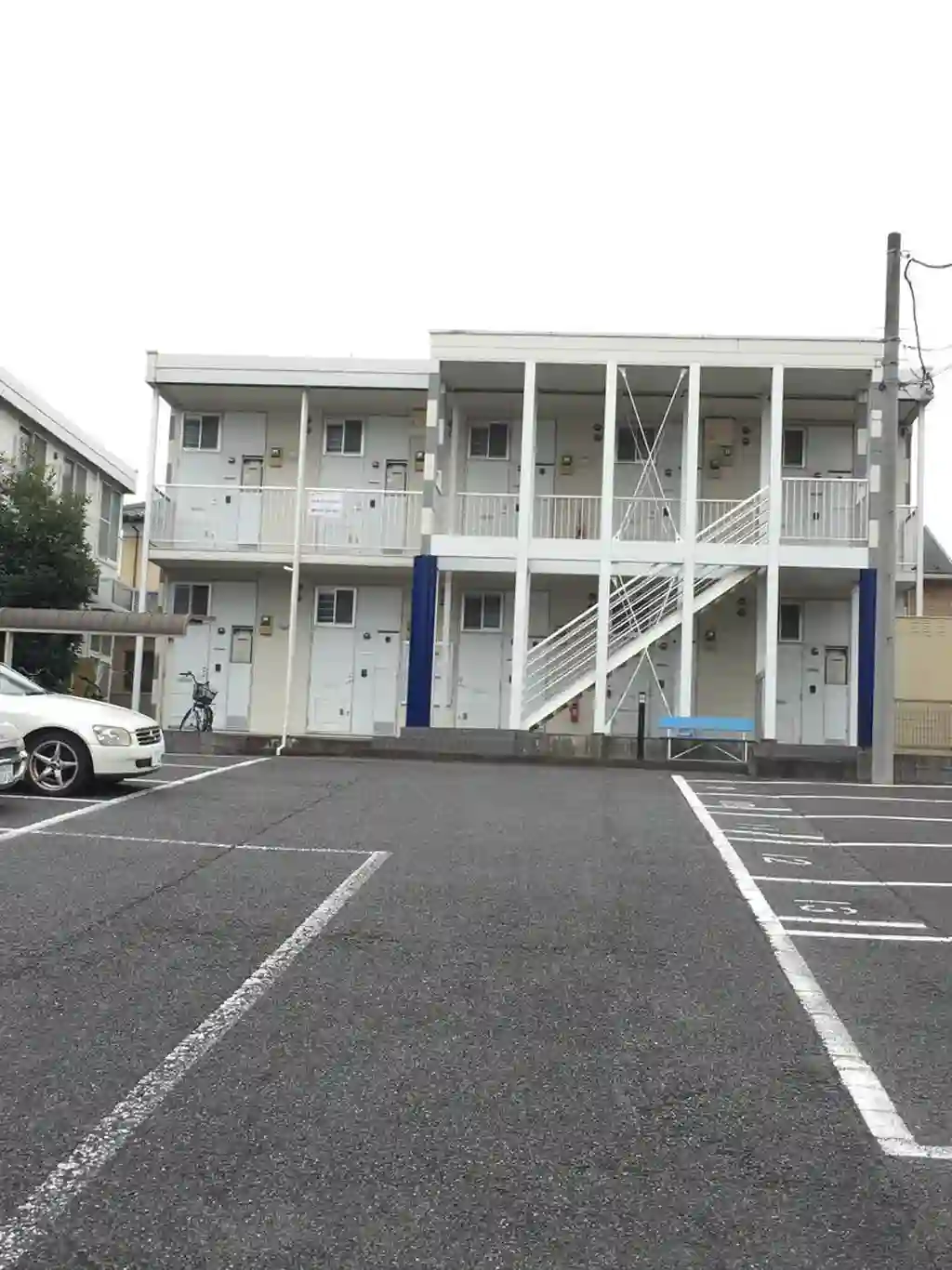 レオパレス花梨2番館 外観