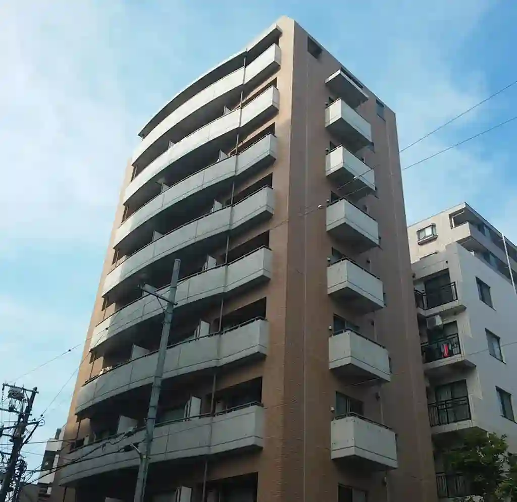 E1WeST 外観