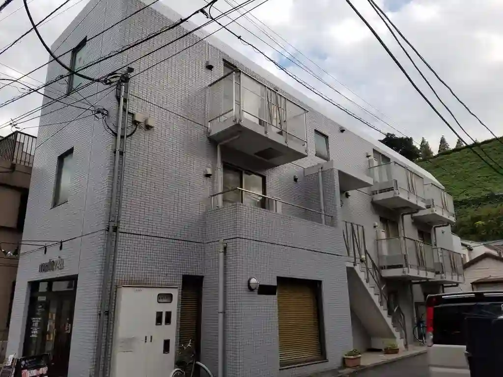 プラージュ石川町 外観