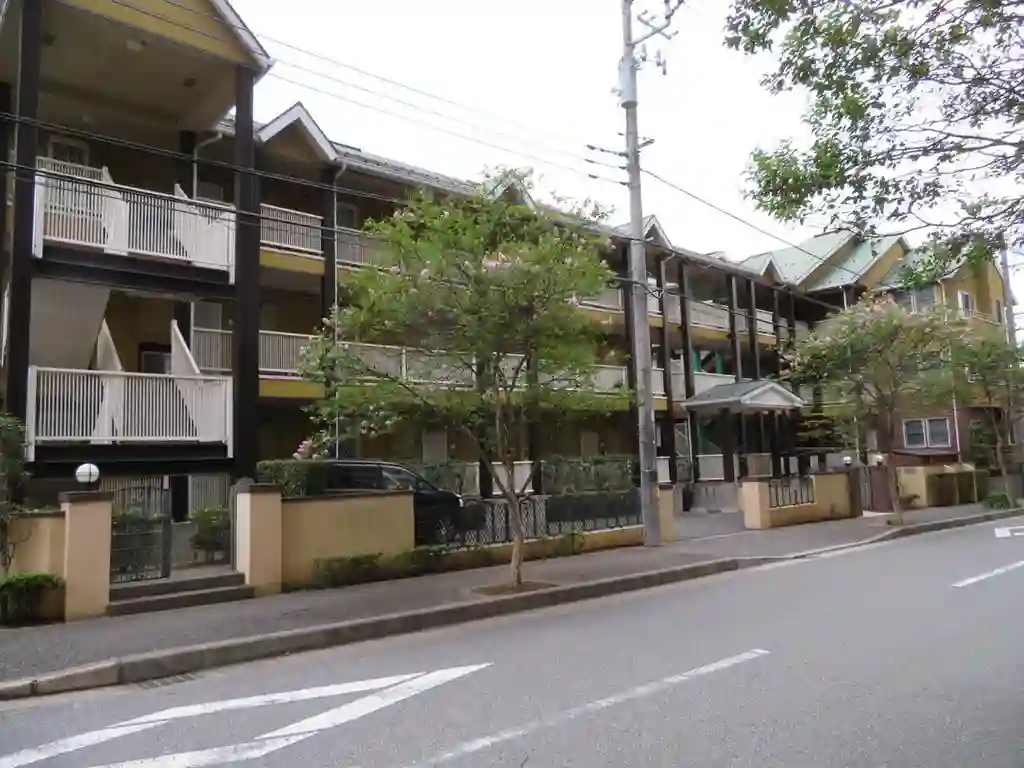 ペアシティシャルマン村上 外観