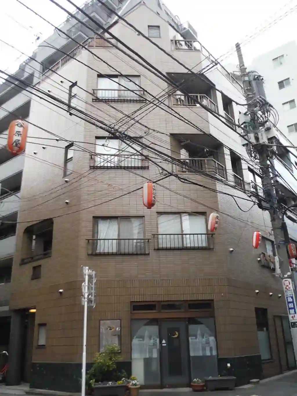 フラッツドミニオン 外観