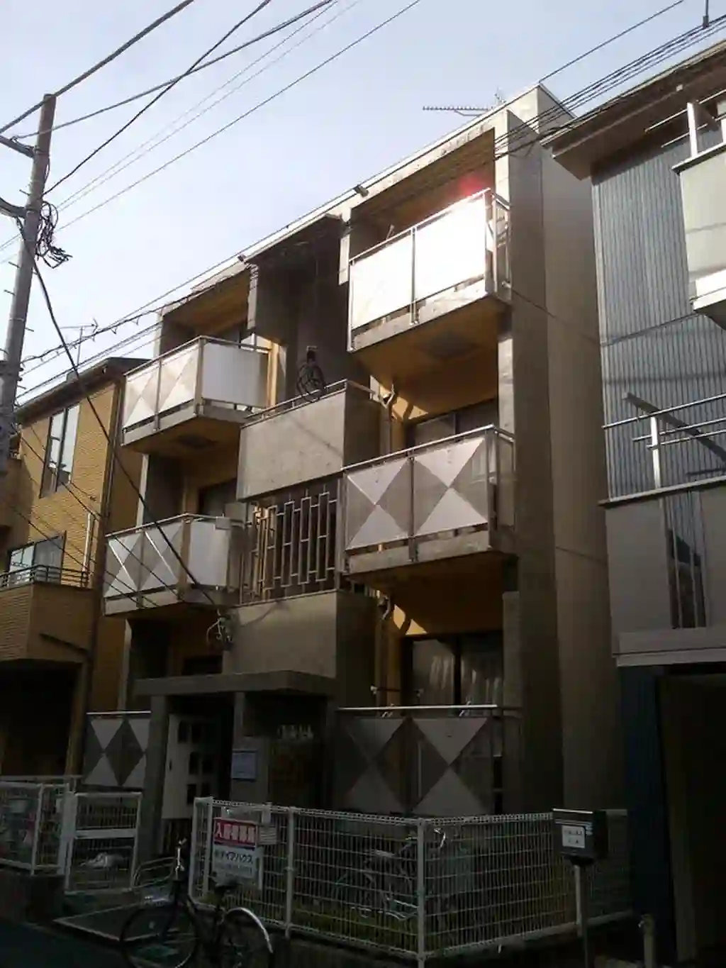 メゾン根津・タナカ 外観