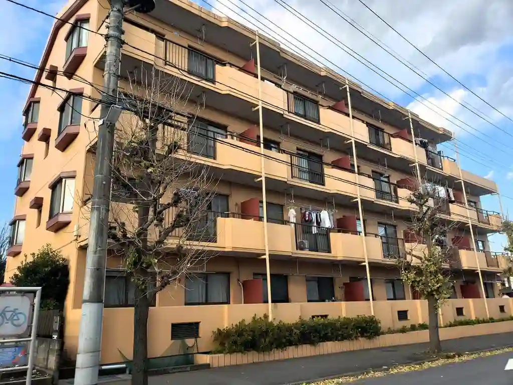 エレガンス中里 外観