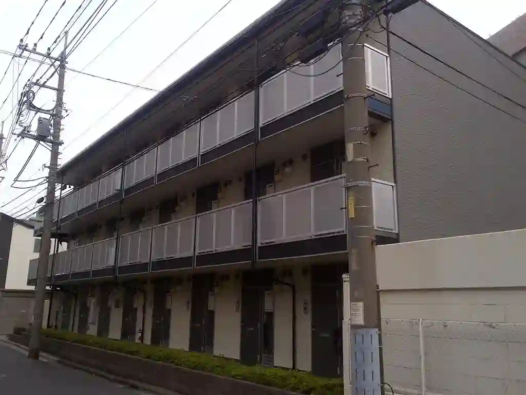 レオパレスアピラ 外観