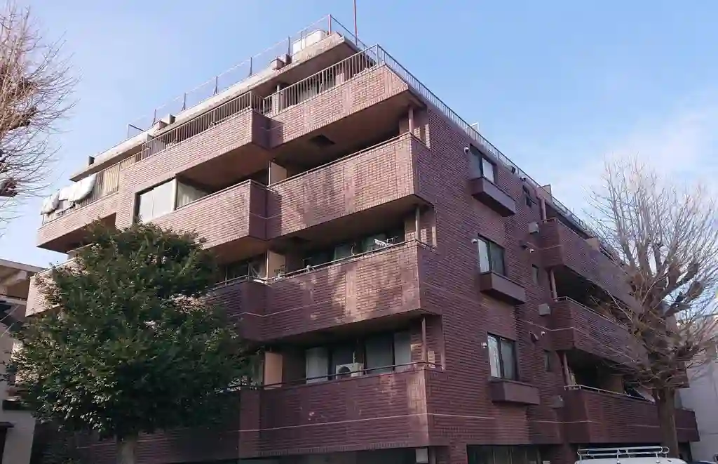 プラザ・ルミエール 外観