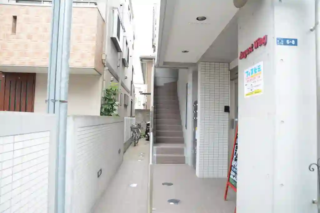 オーガストウィング 外観