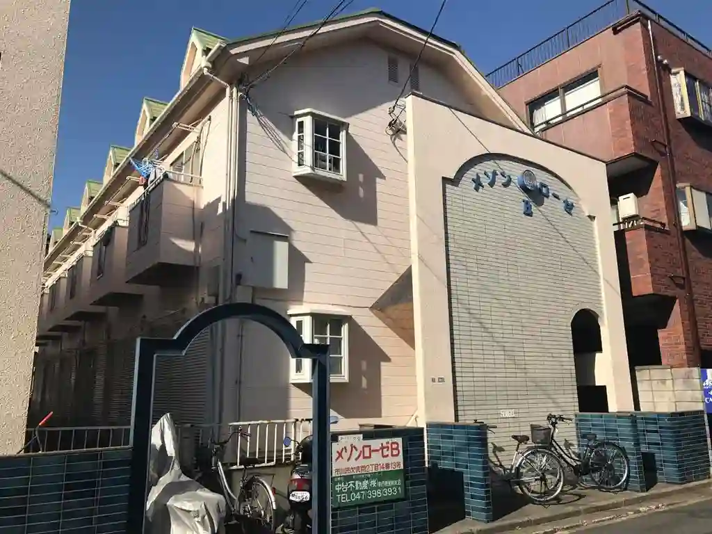 メゾンローゼB 外観