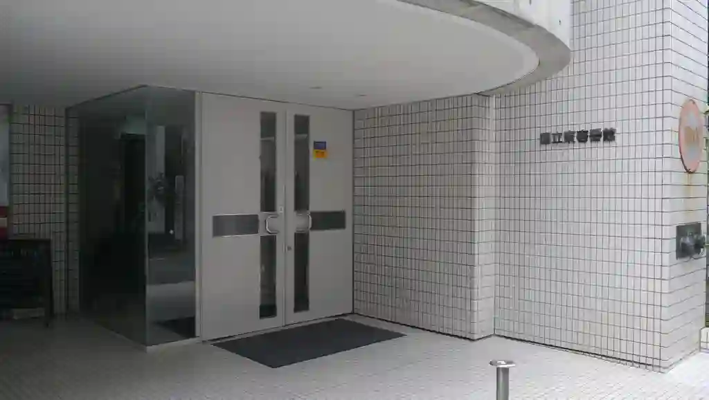 国立東壱番館 外観