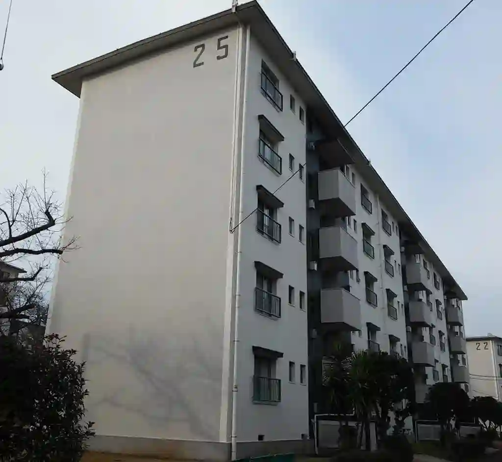 片倉台団地2-5号棟 外観