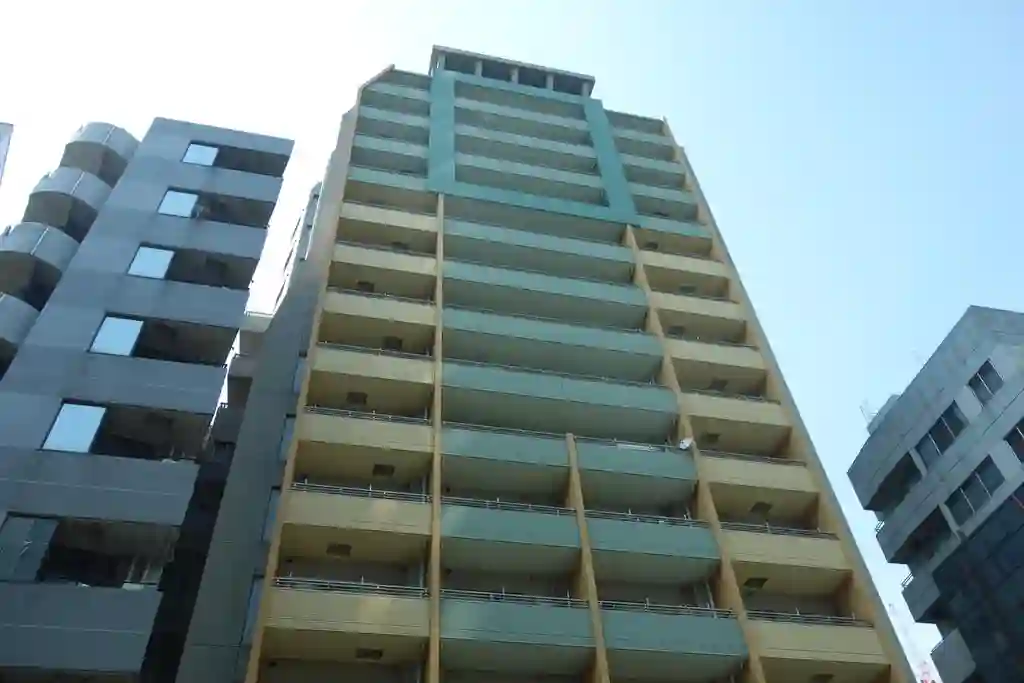 Feel M 西新宿 外観