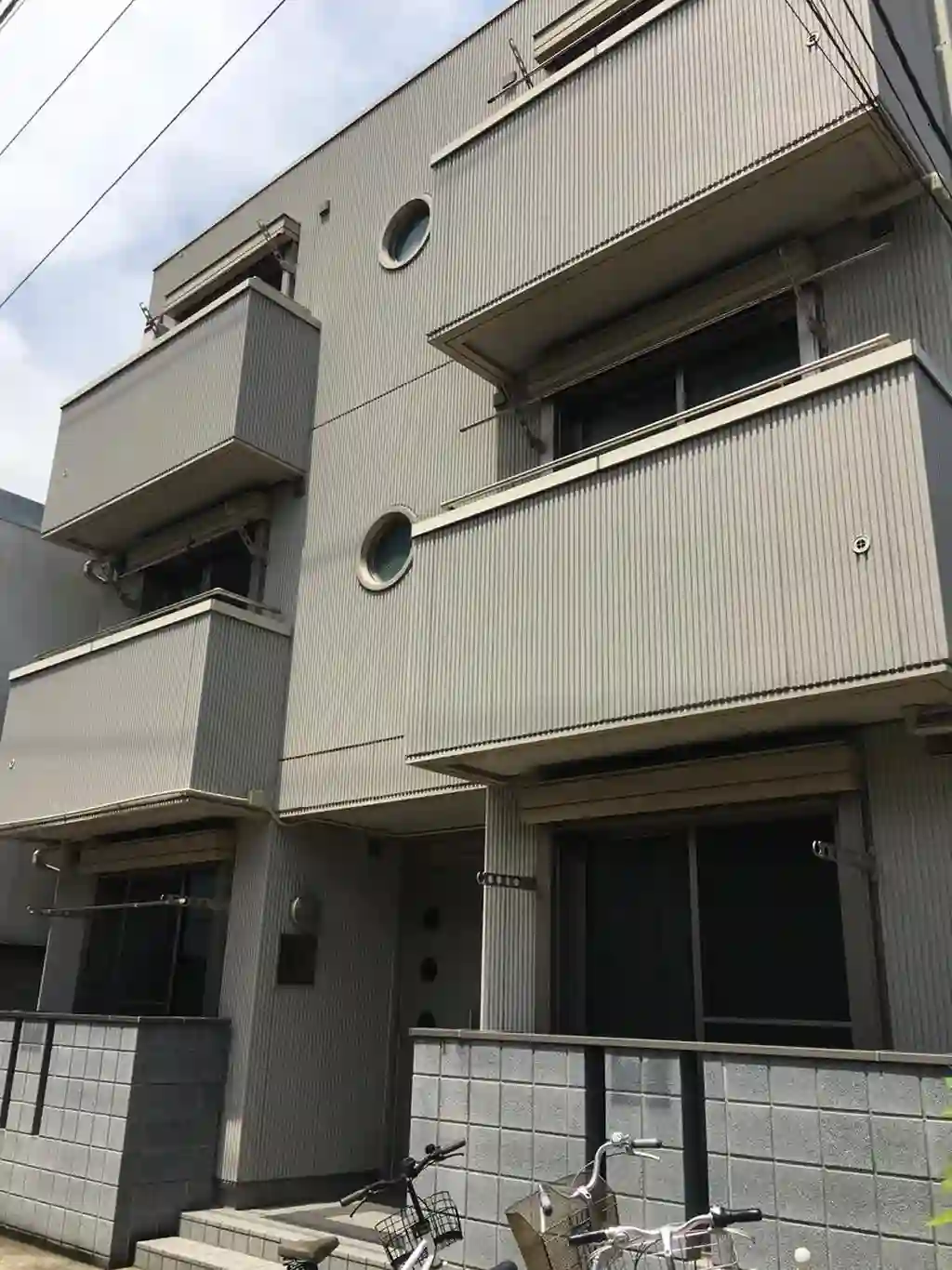 ヴィラージュ根岸 外観