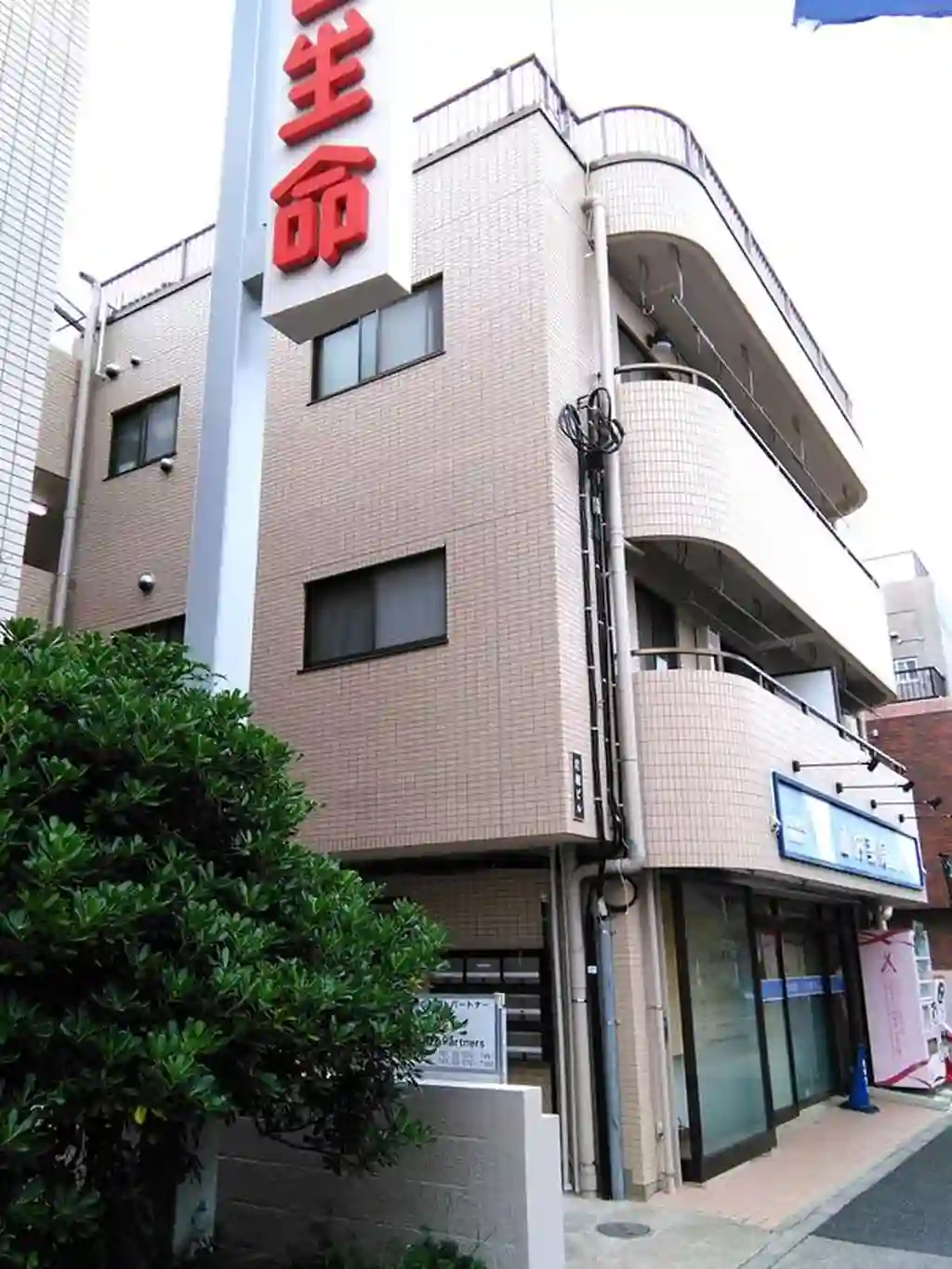 岩瀬ビル 外観